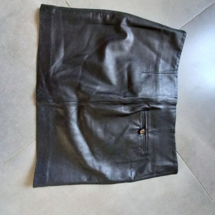 Spódniczka skórzana