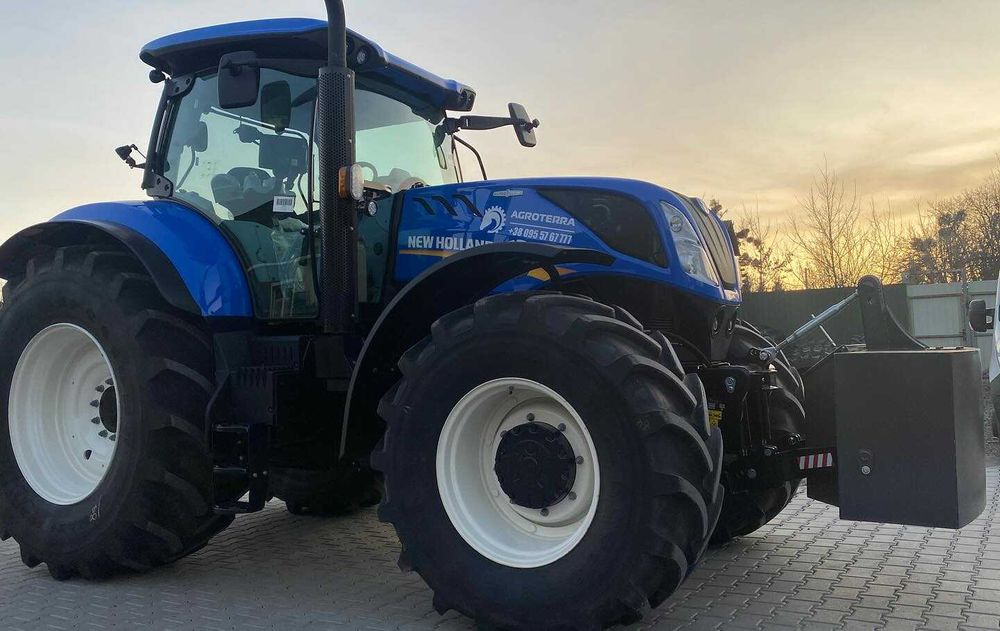 Фронтальна навіска на трактор NEW HOLLAND T7.260