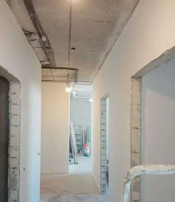 Гипсовая штукатурка и цементно-песчаная штукатурка стен шпаклёвка ...