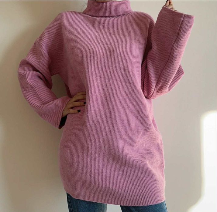 Różowy cukierkowy sweter