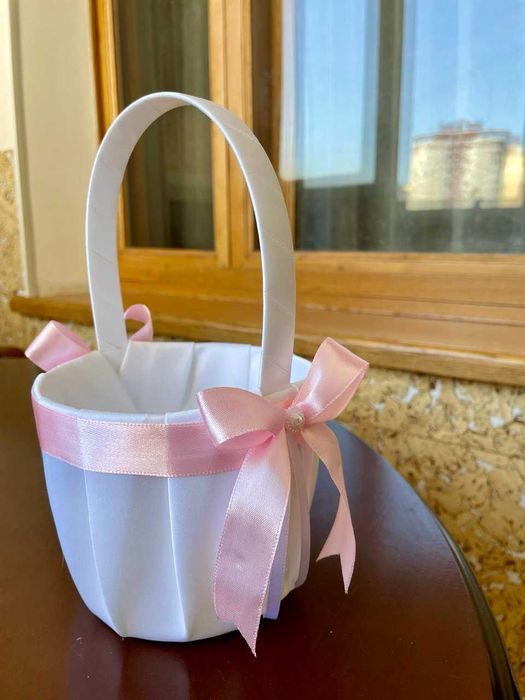 Весільна корзинка для пелюсток (залишилася одна з персиковим бантом)
