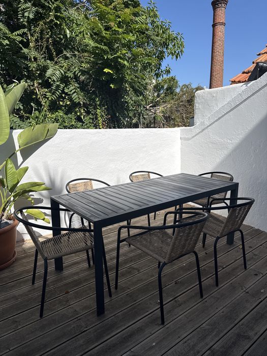 Conjunto mesa e cadeiras de jardim