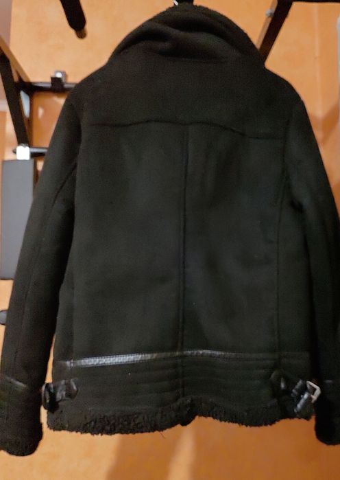 Жіноча дубльонка Zara XS з еко-хутром, стан відмінний