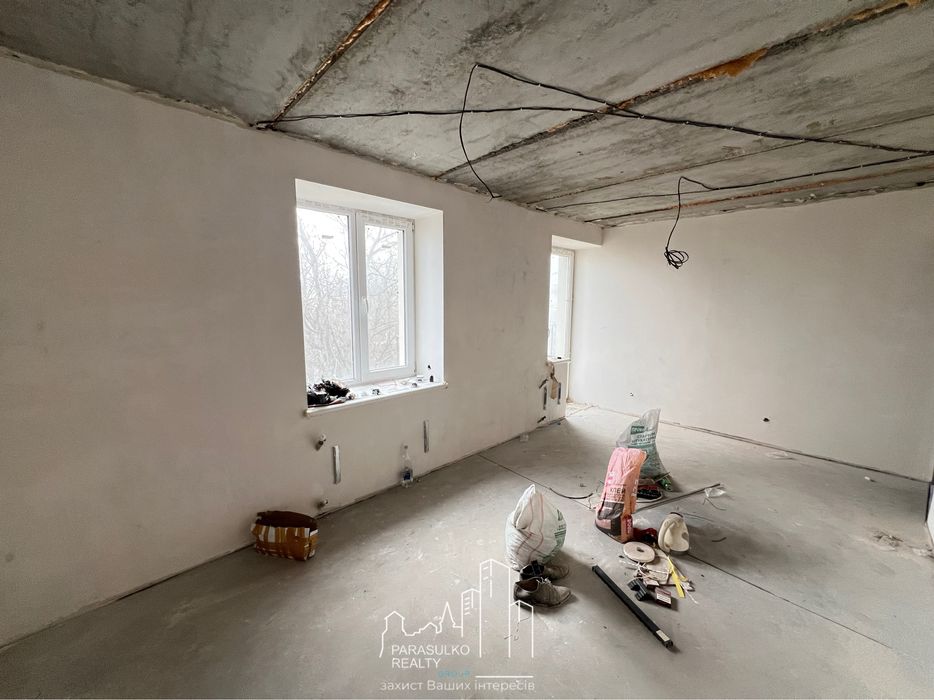 Продам затишну 2-кімнатну квартиру поряд з центром міста!