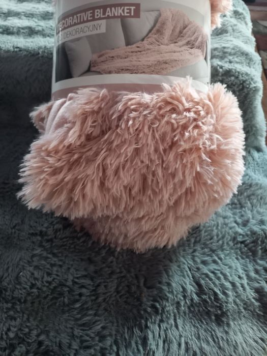 Sprzedam  nowy koc o wymiarach 150 na 200
