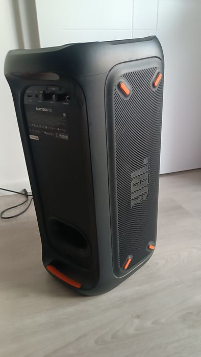 JBL partybox 100