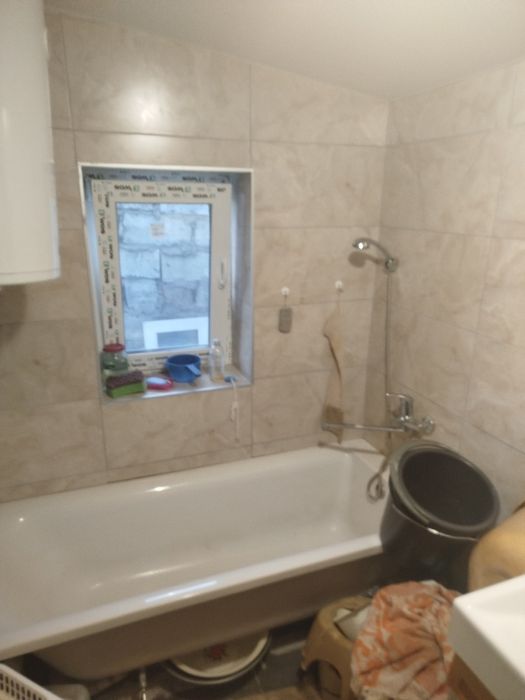 Услуги электрика ,сантехника,натяжные потолки,фасады,крыши,откосы