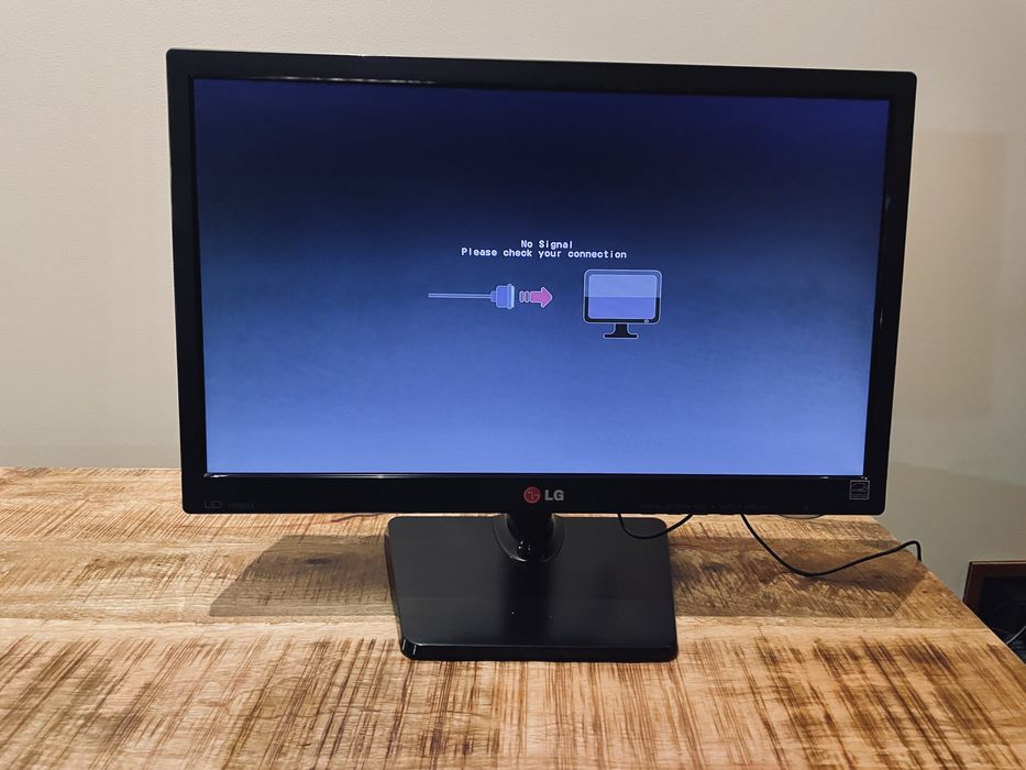 Monitor LG Flatron 19EN33S-B