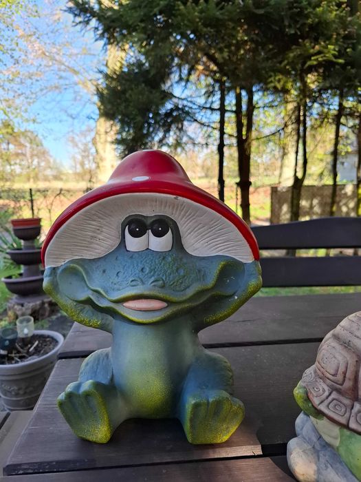 Sprzedam figurki do ogrodu.