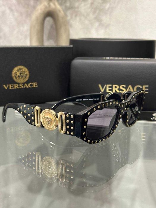 Сонцезахисні окуляри Versace VE4361 Чорні Жіночі Версаче з кристалами