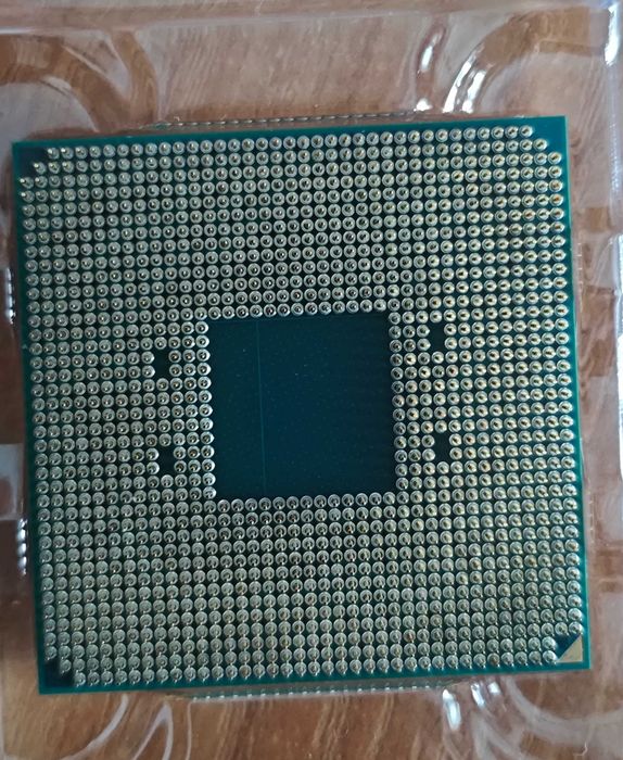 AMD Ryzen 7 3700x