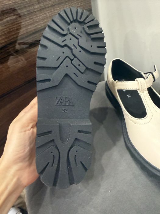 Нові туфельки Zara