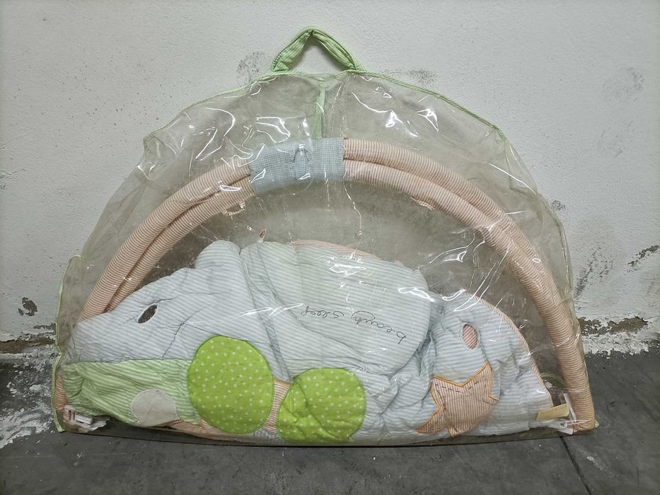 Espreguiçadeira Chicco + Almofada de amamentação + Tapete + Pega Bébé