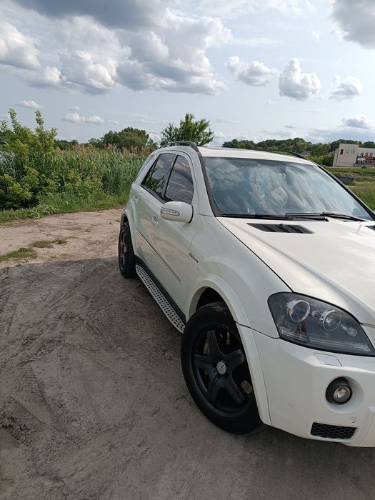 Продаж дуже гарного мерсіка