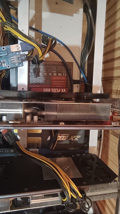 Майнинг ферма 5700XT