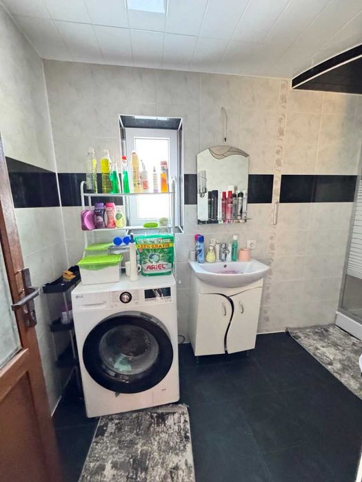 Продається приватний будинок в м.Яремче