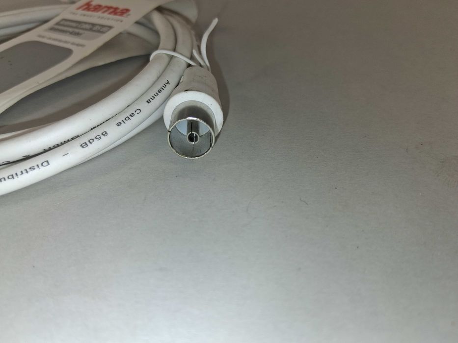 N144 KABEL ANTENOWY HAMA TV RADIO Biały 1,5m 85 dB Wtyk/Gniazdo