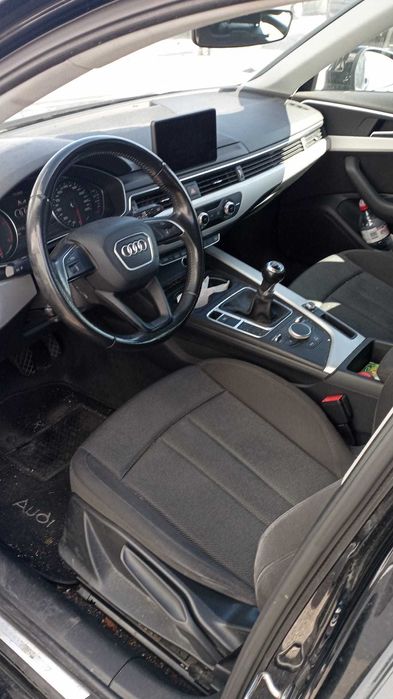 Vendo Audi A4 avantgard