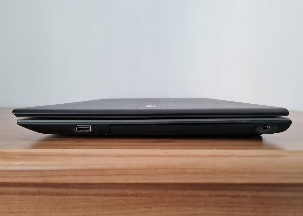 Acer Aspire E5-574 15,6" FULLHD i5-6200U 8GB/500GB