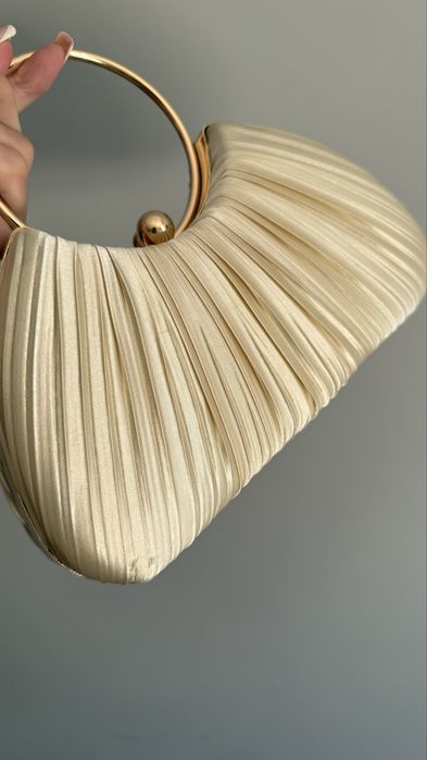 Сутка клатч молочна /беж