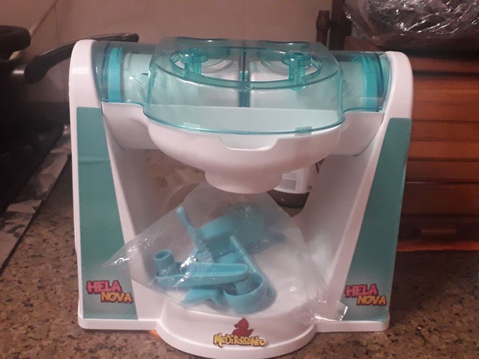 ice cream maker424128455409018882