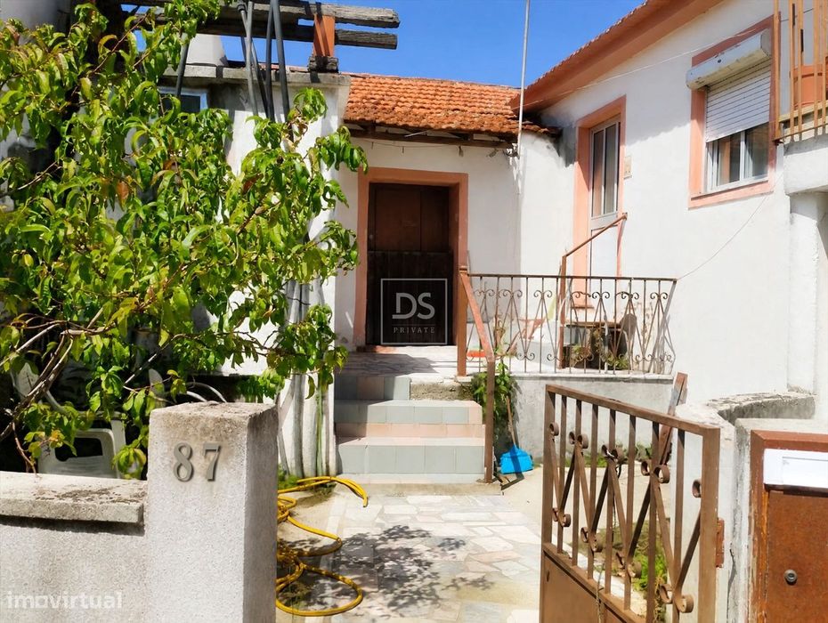 Moradia T4 Venda em Campelo e Ovil,Baião