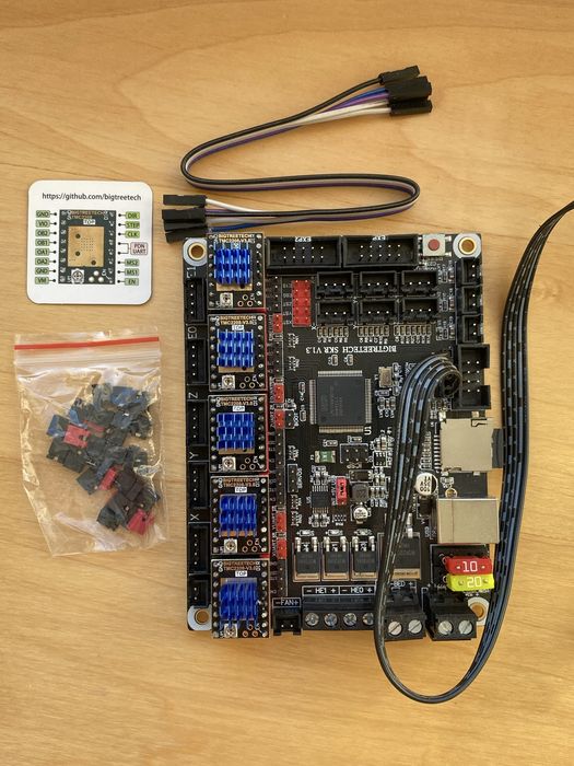 Плата Bigtreetech SKR v1.3, драйвери TMC2208, екран TFT 3.5”