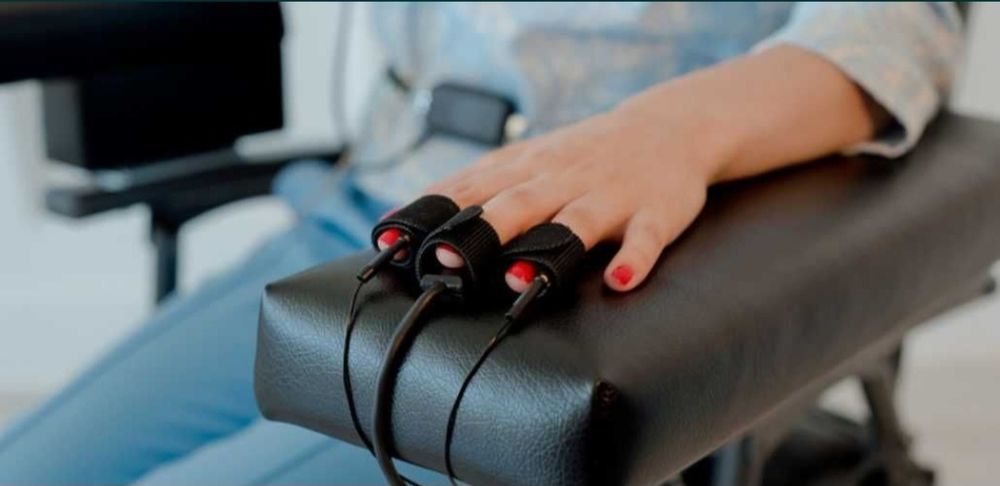 Детектор брехні Чернівці, перевірка на поліграфі