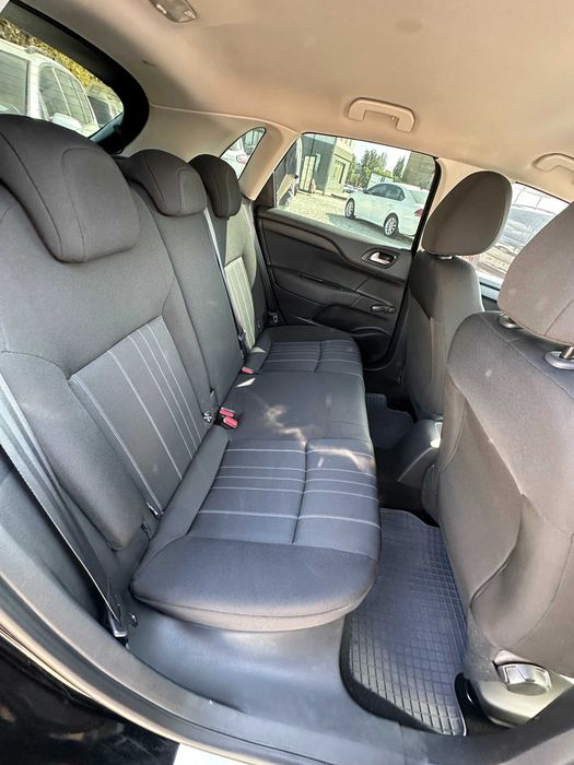 Продам Citroen C4 2012 рік можлива розстрочка,кредит,обмін!