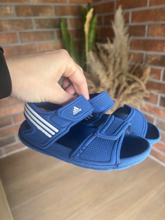 Sandałki dla chlopca adidas r. 25
