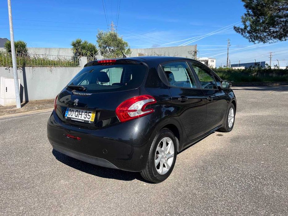 Peugeot 208 1.4 HDI 212 mil klm