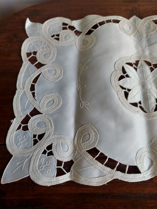 4 napperons em tom pérola