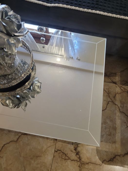 Lustrzany stolik kawowy Glamour