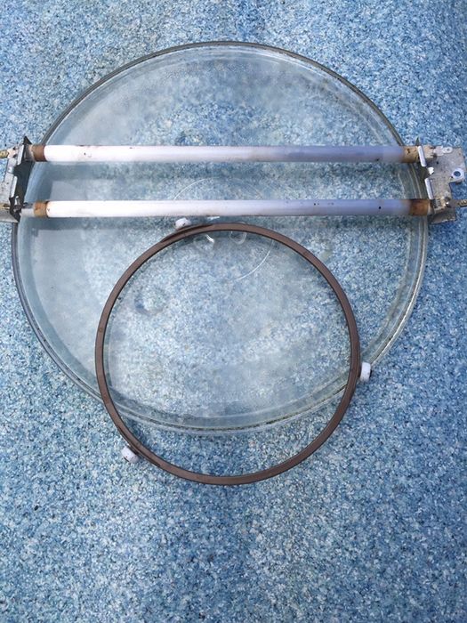 Микроволновка Rainford на запчасти