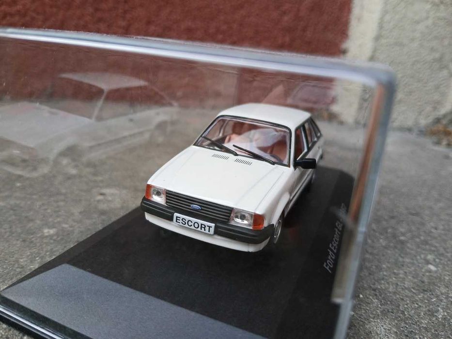 Ford Escort GL 1982 Salvat 1:43 model samochodu