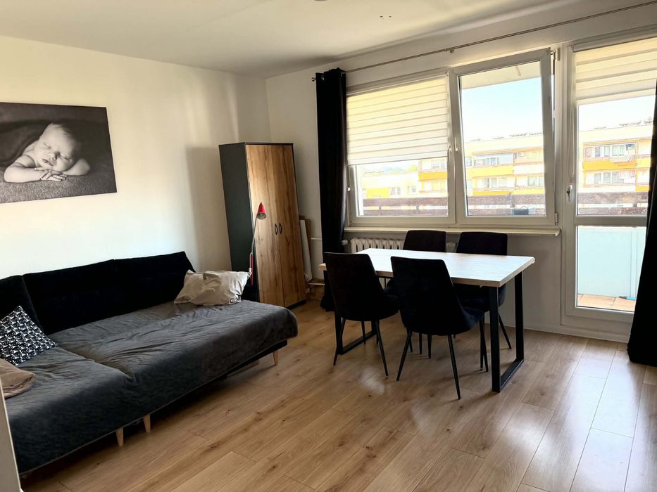 3-pokojowe mieszkanie z dużym salonem i balkonem | 59 m² | Turek, Os. Wyzwolenia