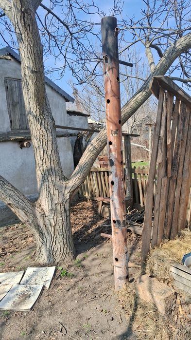 Продаю 3  железные трубы.