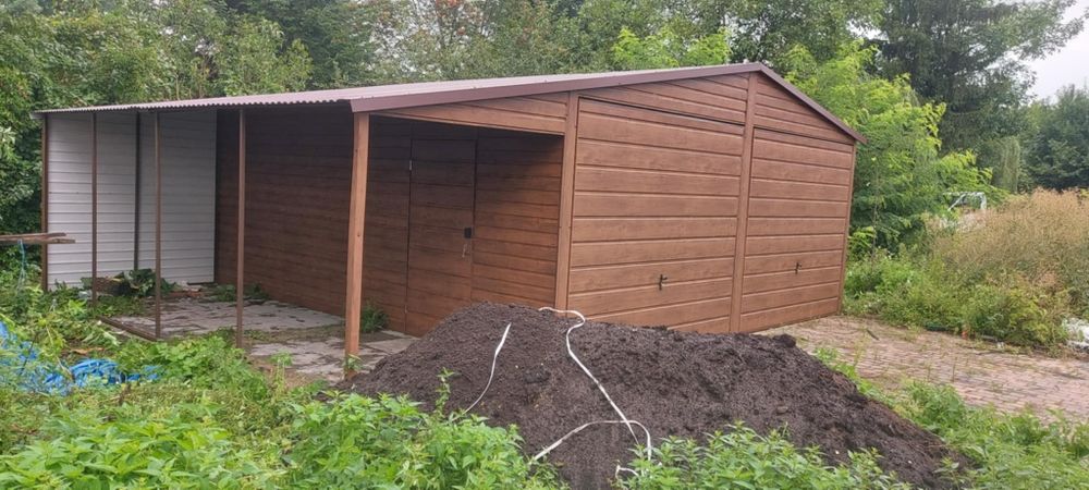 Garaz blaszak Drewnopodobny