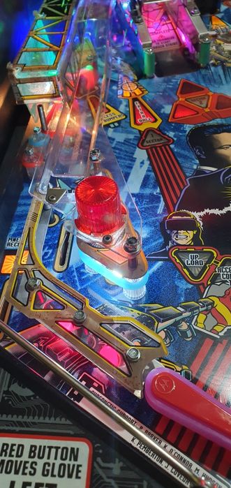Flipper fliper pinball Johnny Mnemonic
