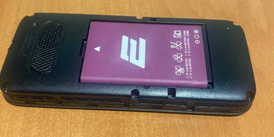 Продам кнопочний телефон 2E S180 (2 SIM, microSD) — повністю робочий!