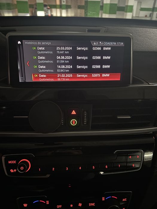 BMW X1 116d   Versao S auto X-line