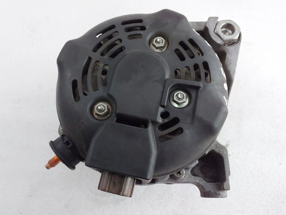 Alternador TOYOTA Yaris (_P9_)