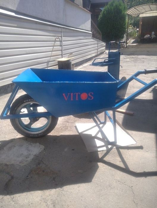 Продам добротну міцну садову тачку