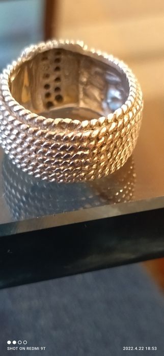 Anel em prata e pedras