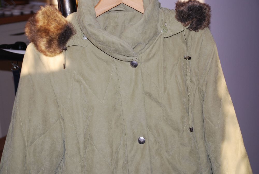 Zimowa kurtka damska, rozm. 44/46