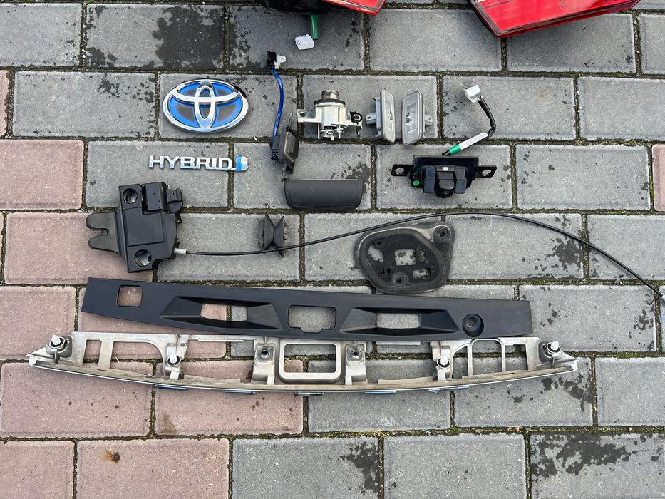 Toyota Camry 70 Фонарь Камера Замок Проводка Накладка Кришка комлект