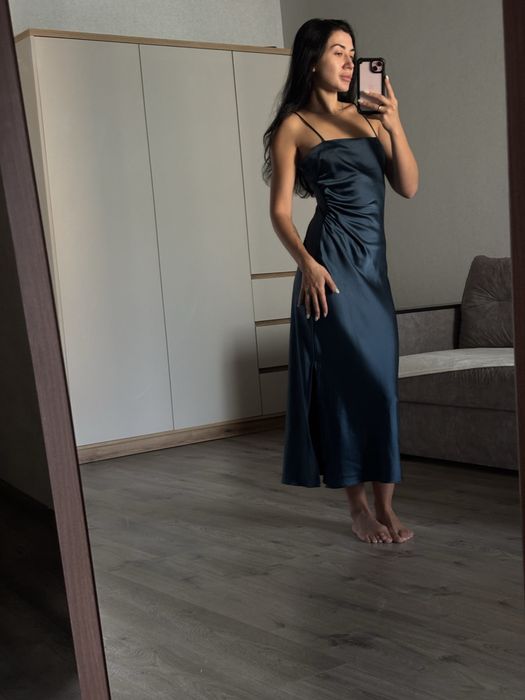Сукня zara міді