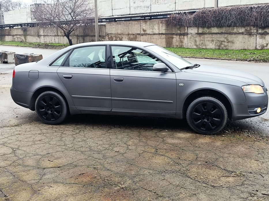 Ауди а 4 б7 2.0 Бензин  Автомат