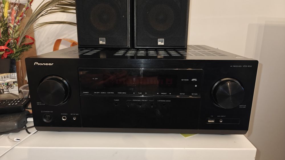 Kino Domowe Pioneer VSX-934 (Atmos) + Kolumny TAGA Harmony TAV-606 v.3 (5.0) + 2x M-Audio | STAN GABINETOWY!