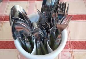 Talheres novos para sentir o prazer de saborear os seus pratos favoritos